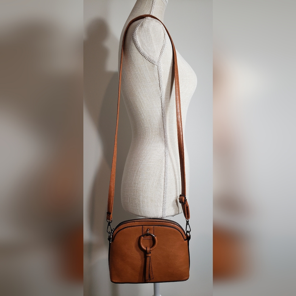 Like New, Sam&Hadley vegan textured grain purse
